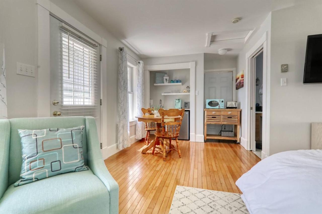 Ferienwohnung Sea La Vie Mahone Bay Exterior foto